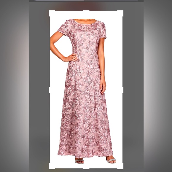 Alex Marie Formal Dresses Alex Marie Red Semi Formal Knee Length Dress Size  16 *small